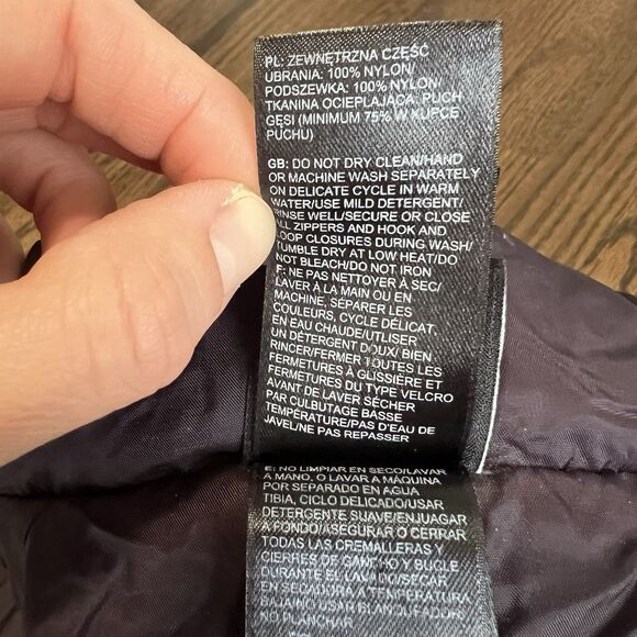 The North Face Women’s  550 Goose Down Quilted Full Zip Puffer Jacket Red Size M - Picture 12 of 13